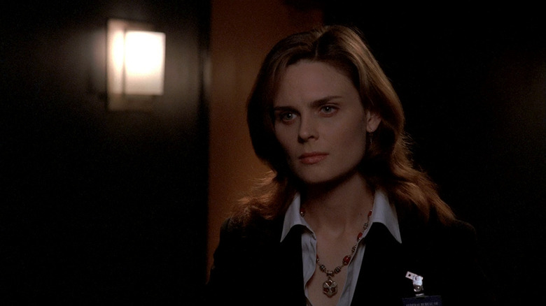 Tulang Manusia di dalam Sel Emily Deschanel 