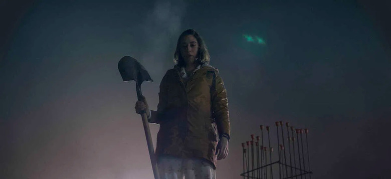 Castle Rock Season 2 Review Hulu S Stephen King Series Mashes Together Misery With Salem S