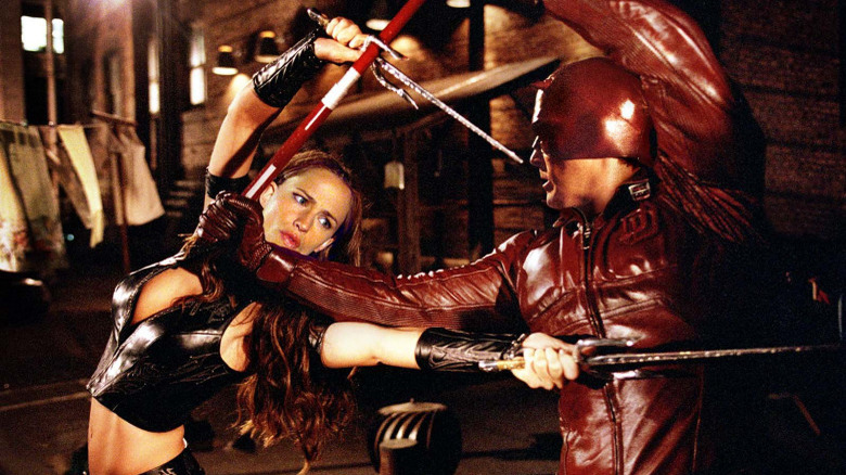 Elektra and Daredevil fighting in the Daredevil movie