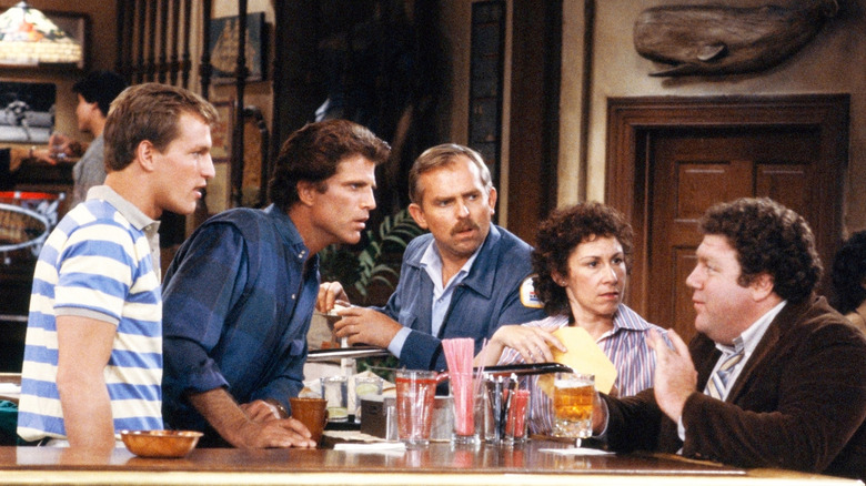 Cheers Ted Danson Rhea Perlman John Ratzenberger Woody Harrelson George Wendt