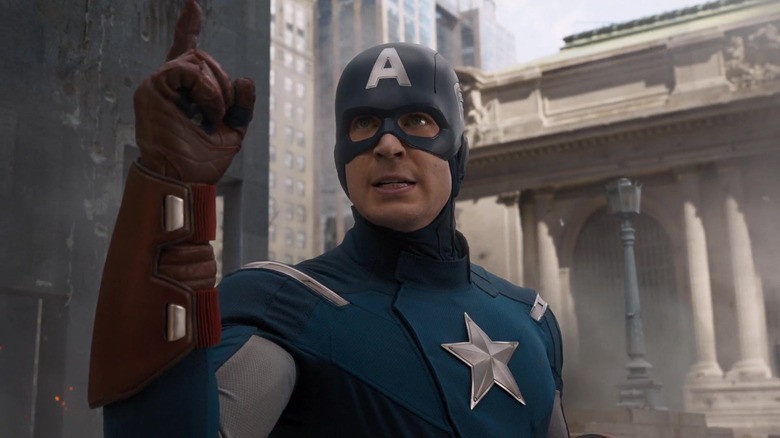 Captain America: Chris Evans' Ears And Chin Posed Some Costume Challenges