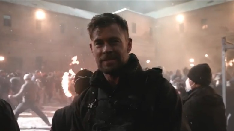 Chris Hemsworth in Extraction 2