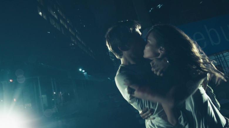 Cloverfield kiss