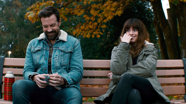 Jason Sudeikis and Anne Hathaway