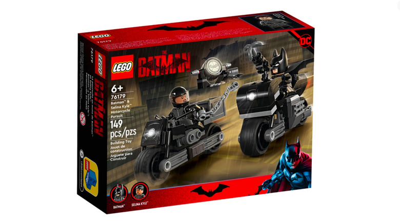 LEGO The Batman 2022 Selina Kyle Motorcycle Pursuit REVIEW! 