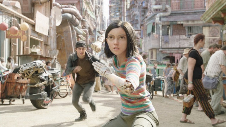 Alita preparing to fight in Alita: Battle Angel 