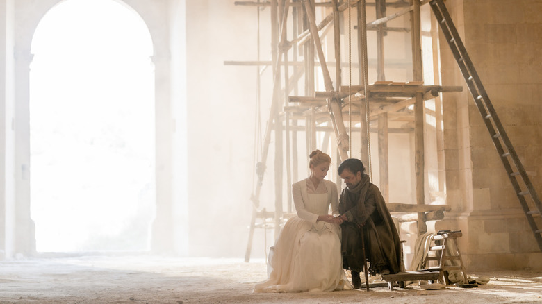 Haley Bennett and Peter Dinklage in Cyrano