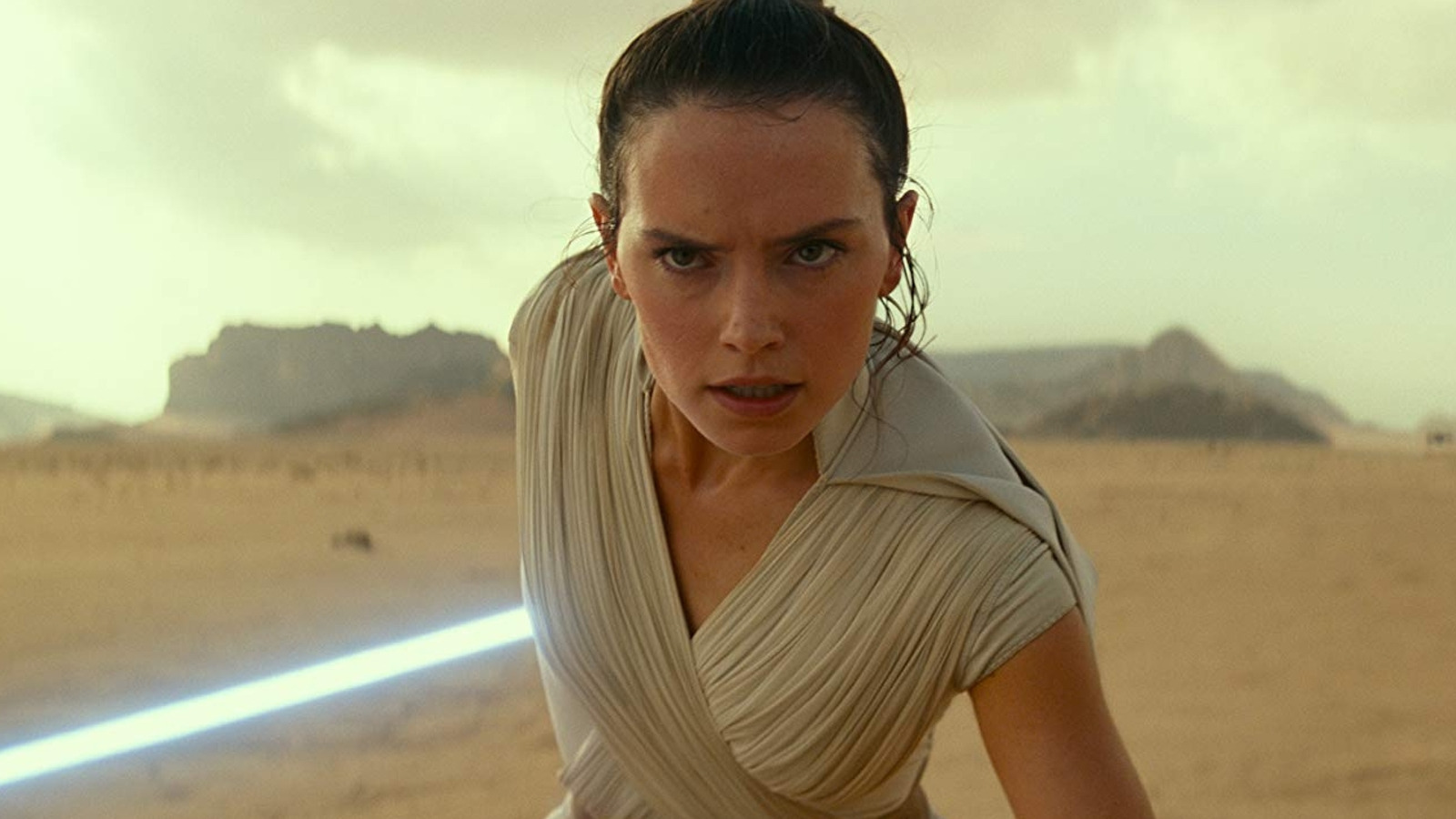 Daisy Ridley Advises Future Women Of Star Wars To Tune Out The Stuff In A Crazy World – /Film