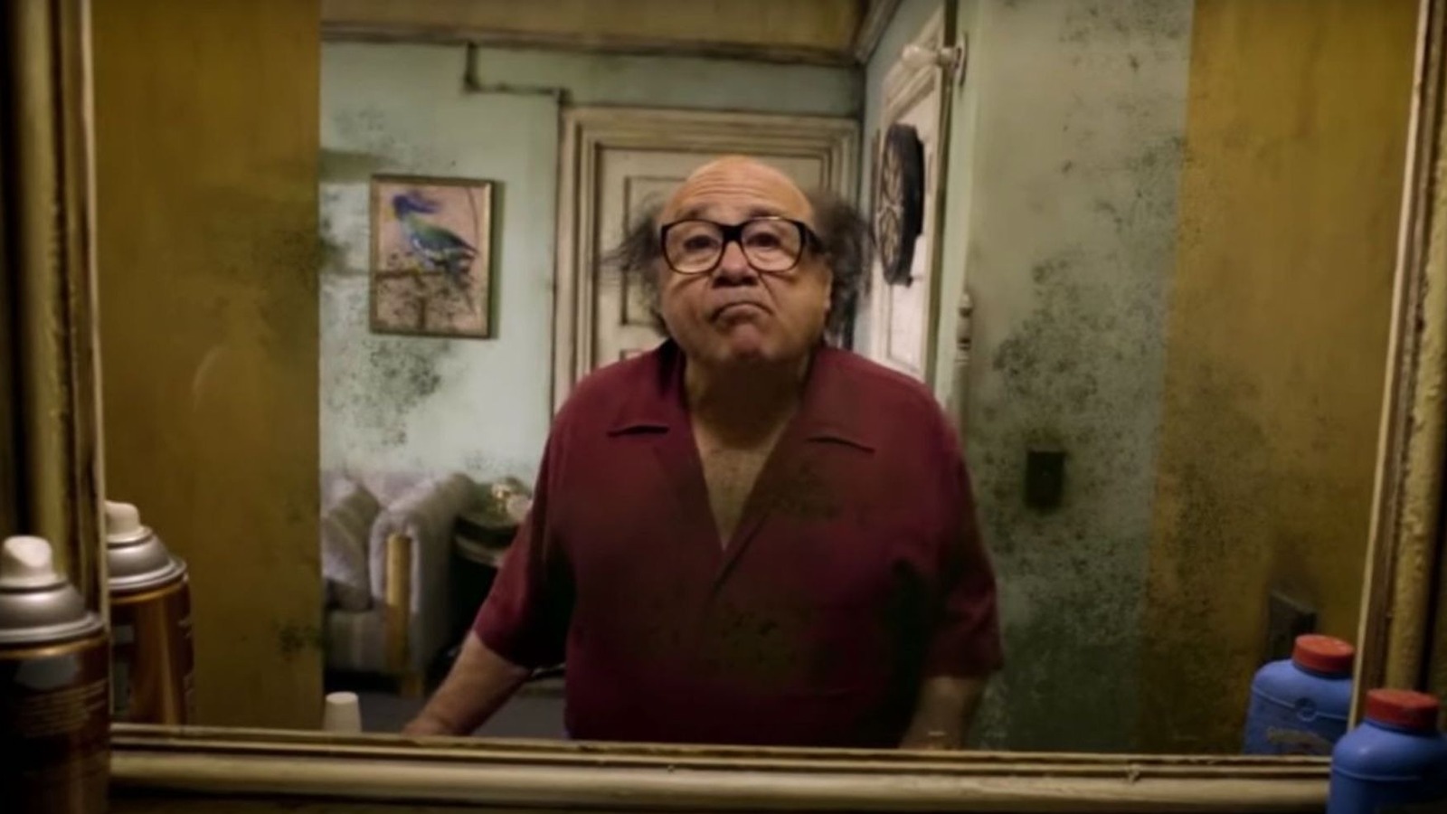 Let's give it up for the real star of this movie: Danny DeVito's Rain Jacket  & Hat : r/thehauntedmansion