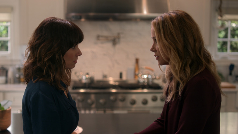 Linda Cardellini and Christina Applegate in Dead to Me