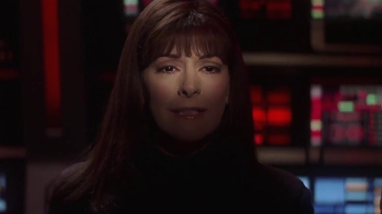 Star Trek: Nemesis Troi telepathically linked with the Viceroy