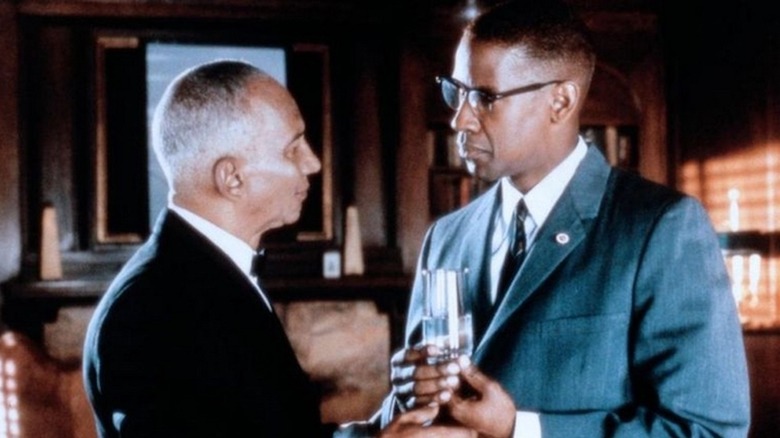 Denzel Washington as Malcolm X meets Al Freeman Jr. as Elijah Muhammad in Malcolm X