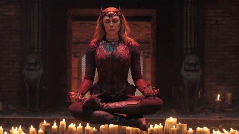 Wanda Maximoff casts a spell in "The Multiverse of Madness"