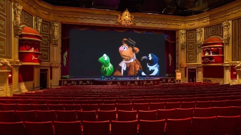 Kermit, Fozzie, and Gonzo performing in the Muppet*Vision 3D theater