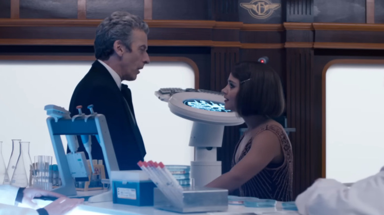 Doctor Who, o 12º médico e Clara a bordo do Orient Express