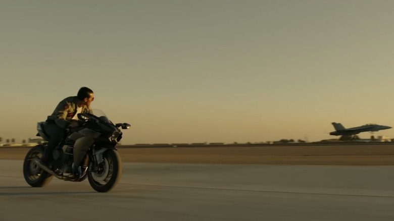 Top Gun Maverick Tom Cruise motorcycle 