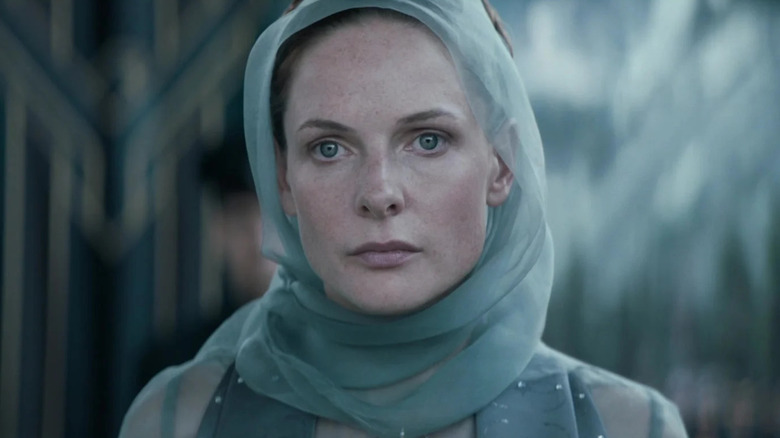 Rebecca Fergusson as Lady Jessica in Dune (2021)