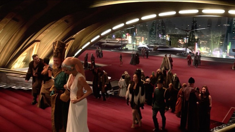 The rich and powerful arrive at the opera in Revenge of the Sith