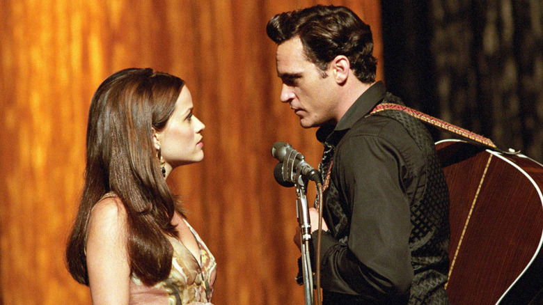 Reese Witherspoon and Joaquin Phoenix in Walk the Line