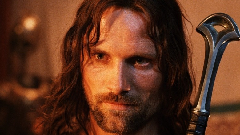 Aragorn with sword 