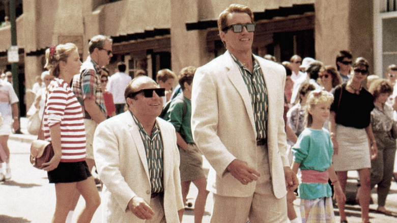 Danny DeVito and Arnold Schwarzenegger in "Twins"