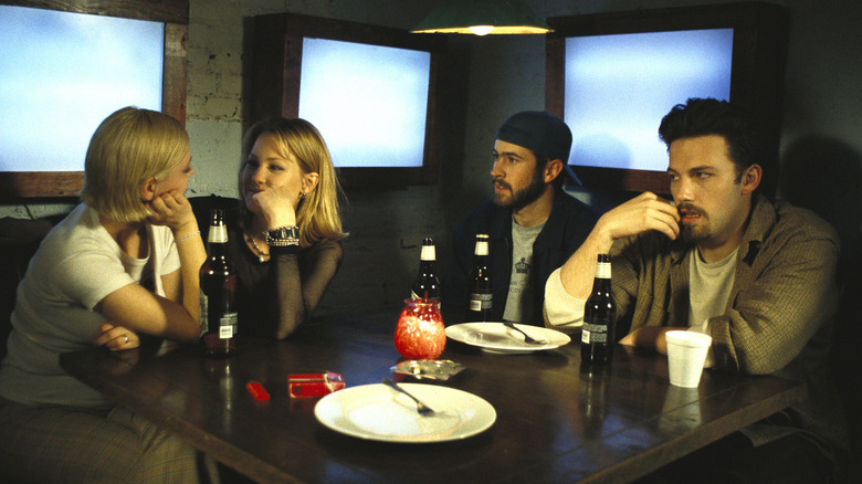 "Chasing Amy" cast around table.