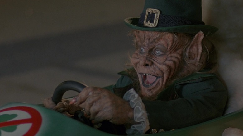 Warwick Davis as Lubdan driving a go-kart in Leprechaun 2