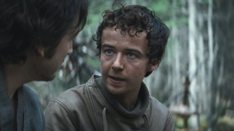 Alex Lawther Diego Luna forest