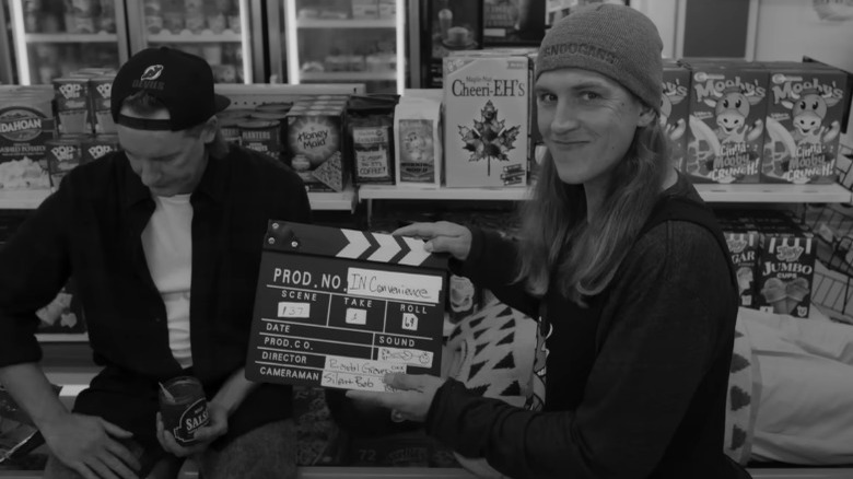 Jason Mewes on set Clerks III