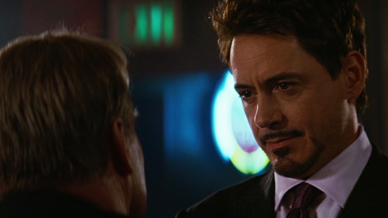 Tony Stark takes a meeting with General Ross