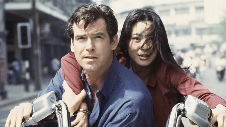 Tomorrow Never Dies Piece Brosnan 