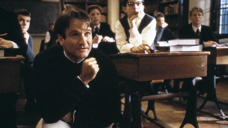 Robin Williams kneeling classroom