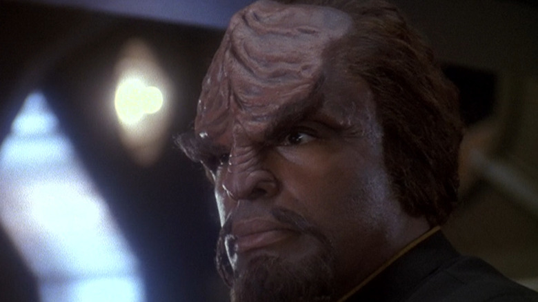 Worf arrives on Deep Space Nine