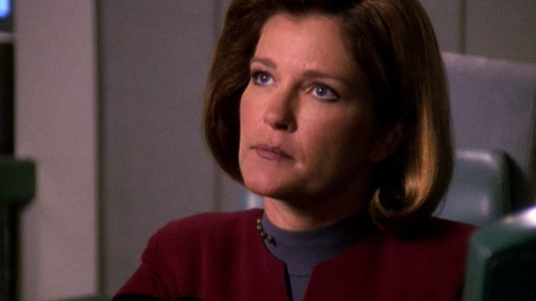 Captain Janeway chair Star Trek: Voyager