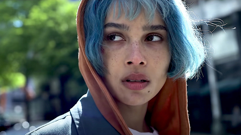 Zoë Kravitz with blue hair in Kimi