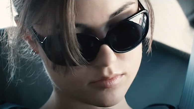 Sasha Grey wears sunglasses in The Girlfriend Experience