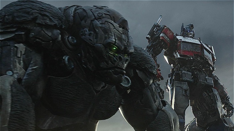 Optimus Prime and Optimus Primal prepare for battle