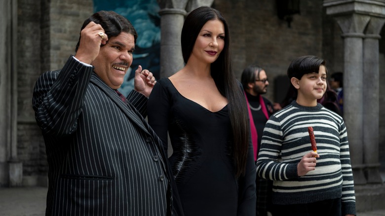 Luis Guzman, Catherine Zeta-Jones and Isaac Ordonez in Wednesday