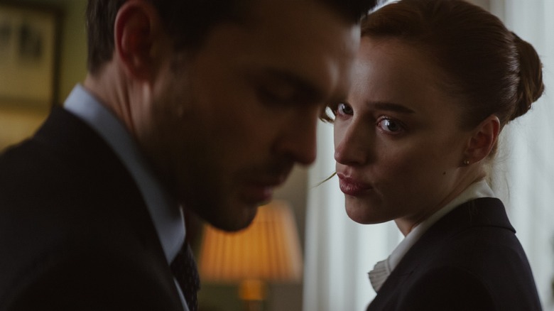 Alden Ehrenreich and Phoebe Dynevor in Fair Play