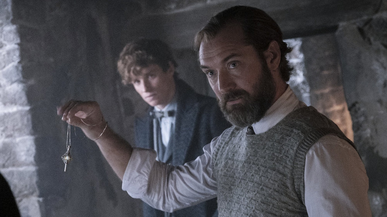 Jude Law in Fantastic Beasts: The Secrets of Dumbledore