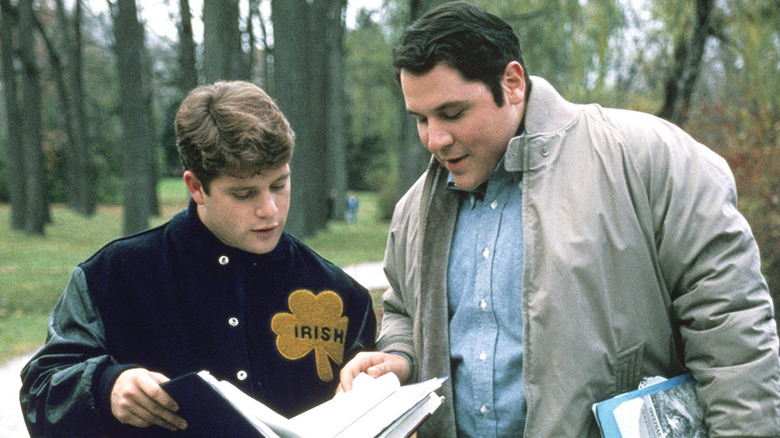 Sean Astin and Jon Favreau in Rudy