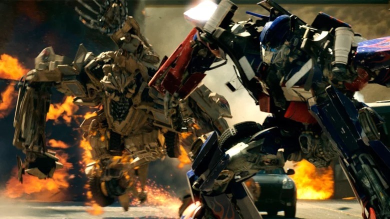 Bonecrusher and Optimus Prime in Transformers