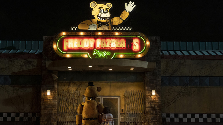 Five Nights at Freddy's Fazbear's Pizza 