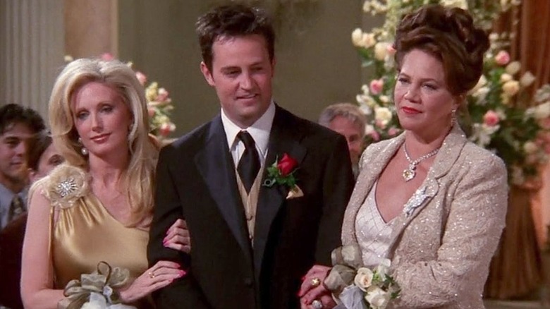 Morgan Fairchild, Matthew Perry, and Kathleen Turner on Friends