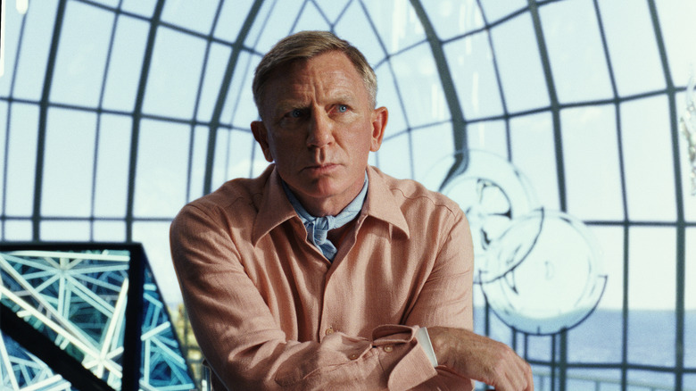 Daniel Craig in Glass Onion