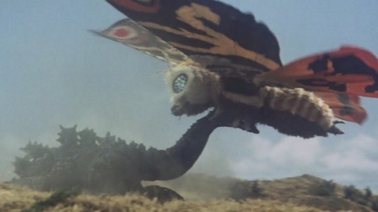 Mothra fighting Godzilla