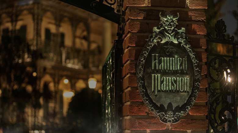 The Haunted Mansion sign