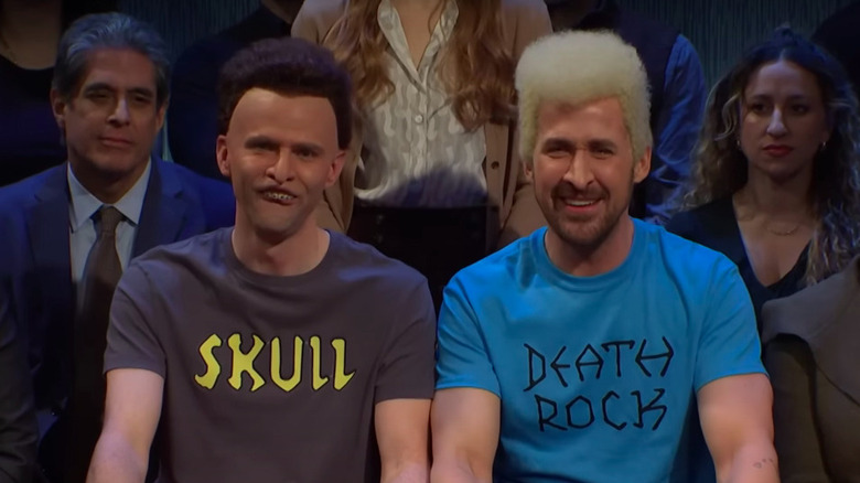 Mikey Day e Ryan Gosling como Beavis e Butt-Head