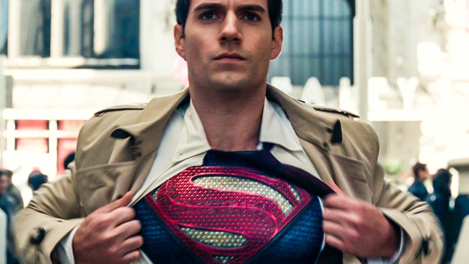 HENRY CAVILL Was Back As SUPERMAN! What Went Wrong? 