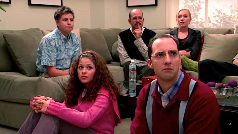 The Bluth Family Sits in the Living Room